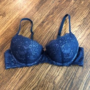 ☀️EUC Navy Gillian & O’Malley push up Demi bra 36C